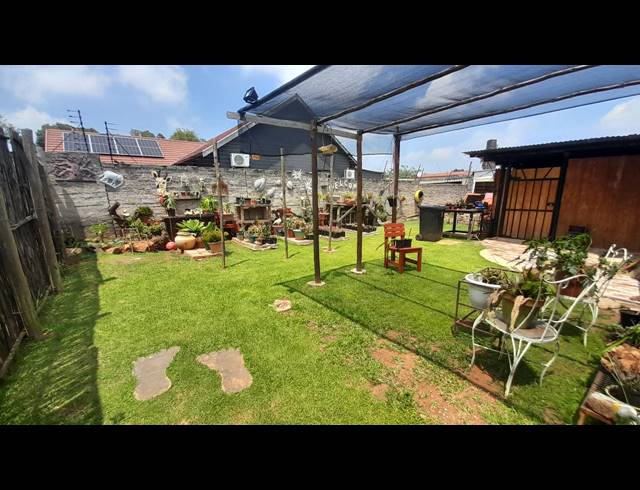 3 BEDROOM HOUSE FOR SALE IN RHODESFIELD